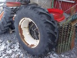 Valtra rengas 14.9R28
