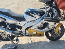 Yamaha YZF600r