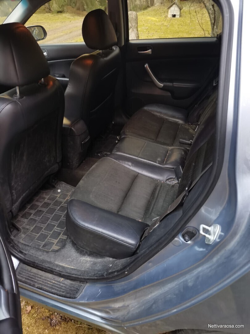 Honda accord hotsell 2004 isofix