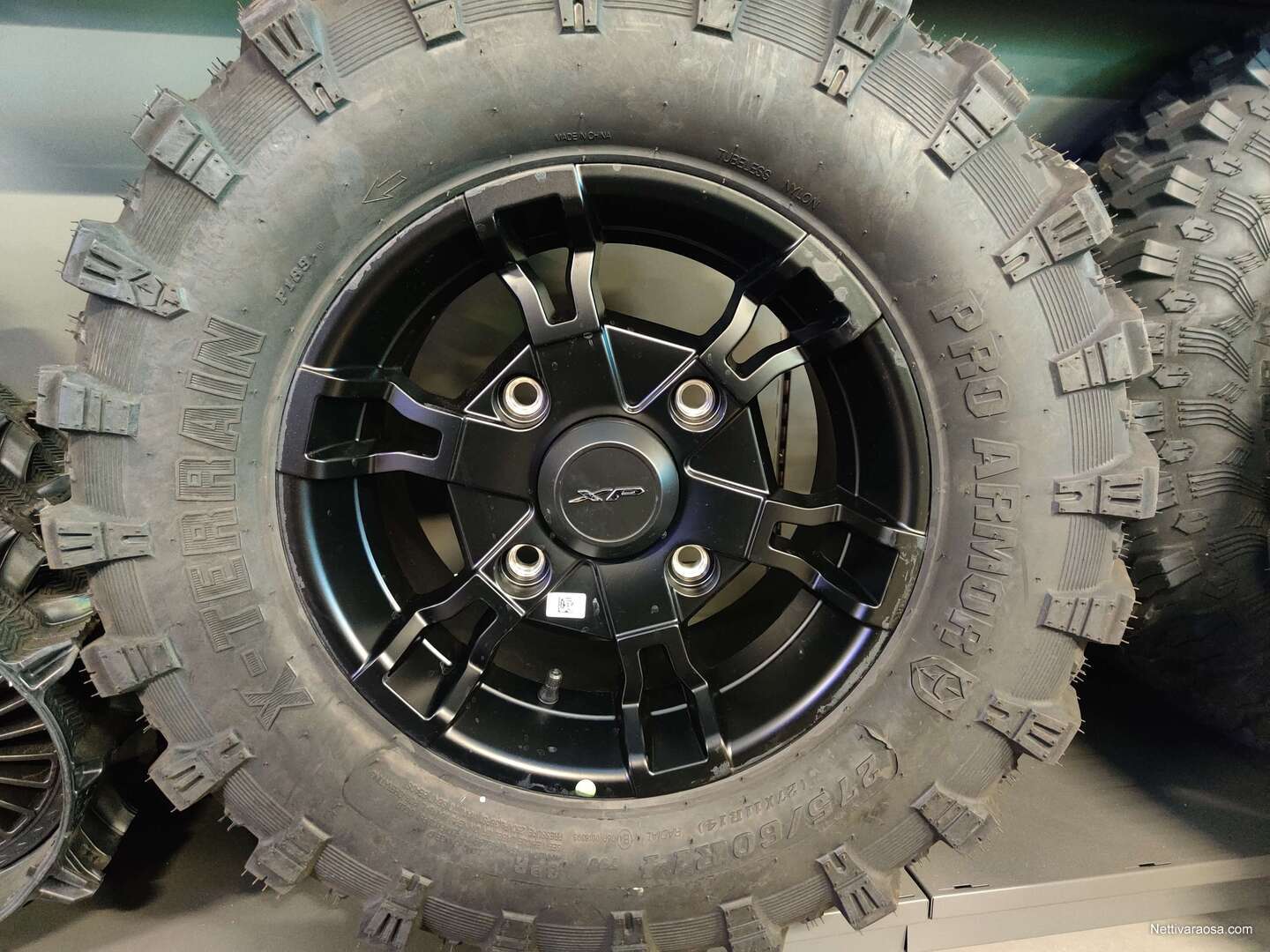 Nettivaraosa Polaris Pro Armor Xterrain 27x14 laadukas setti 4x156