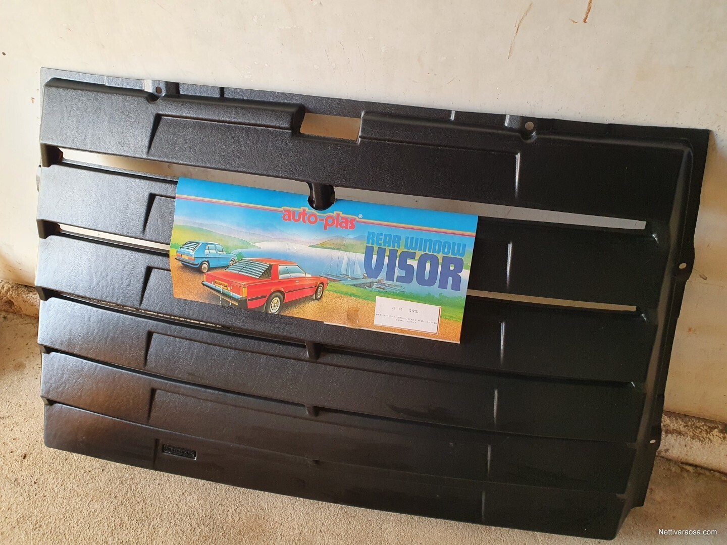 Nettivaraosa Nissan Bluebird Autoplas Rear window visor 1986 Kh