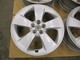toyota-avensis-