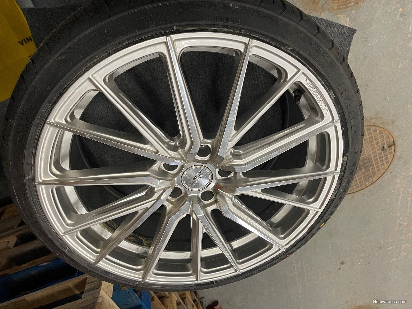 Nettivaraosa - Vossen HF4-T - 245/35 R21 , 9” leveys - Vanteet ...