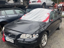 Volvo           S 60 2.4 bensa