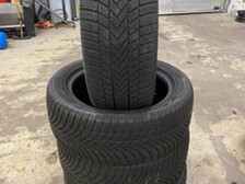 Bridgestone Blizzak lm005