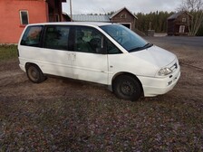 Peugeot 806