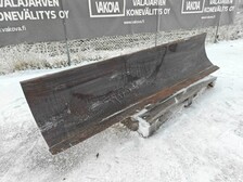 Perälevyn terä Leveys 200cm ja korkeus 46cm